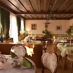 Gaestehaus Bischof Pensjonat Schöder