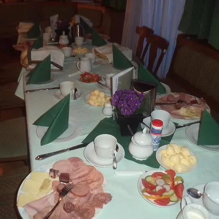 Gaestehaus Bischof بيت ضيافة